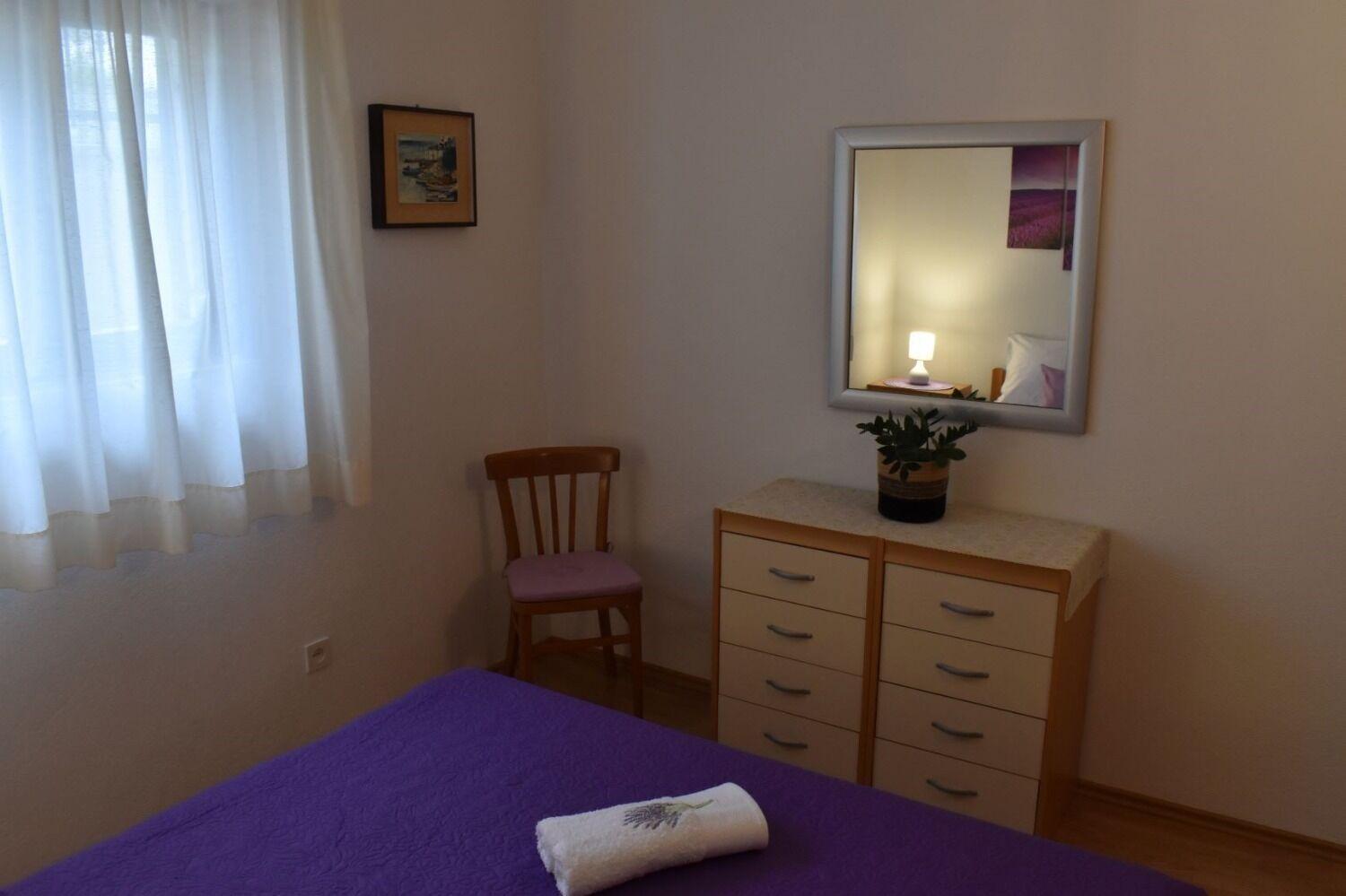 Apartments Frama - 3 Apartments Бол Екстер'єр фото