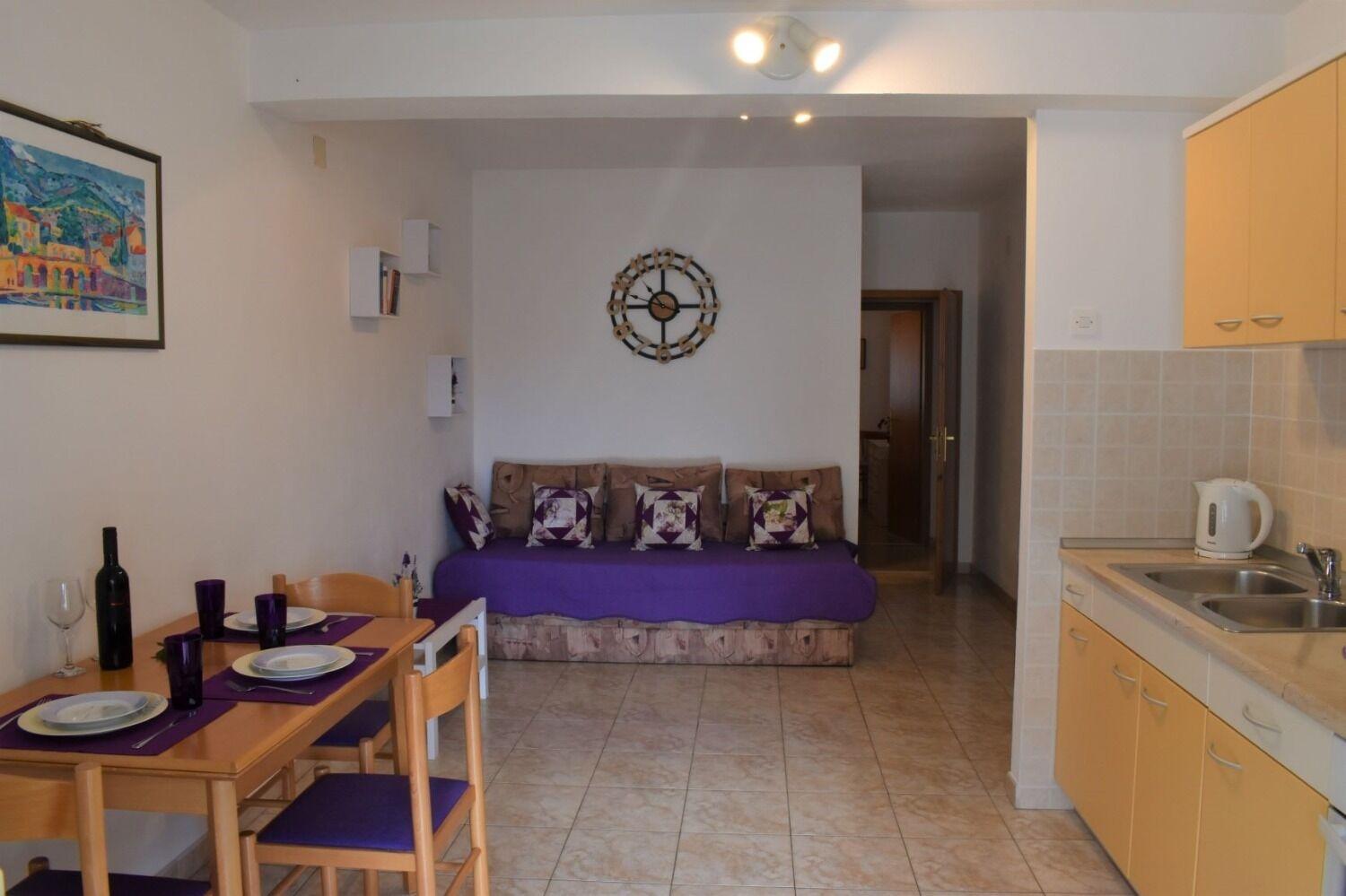 Apartments Frama - 3 Apartments Бол Екстер'єр фото