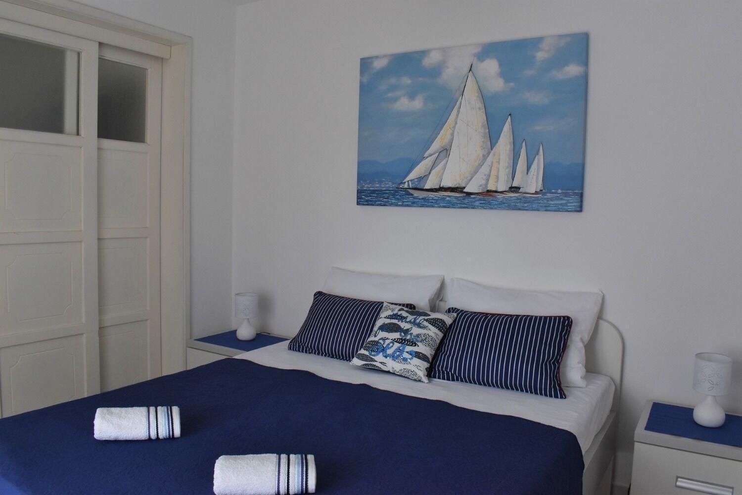 Apartments Frama - 3 Apartments Бол Екстер'єр фото